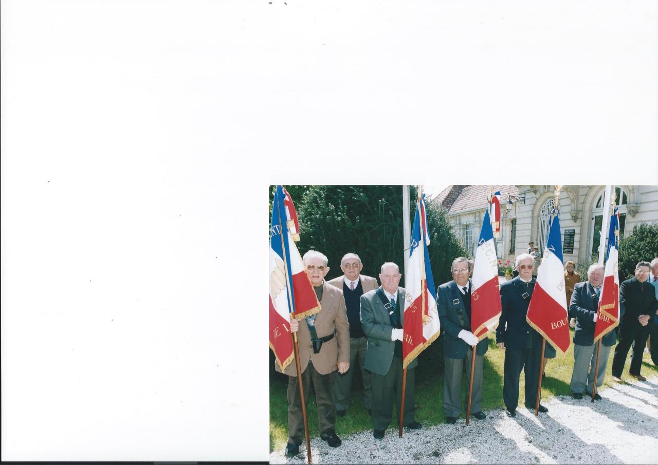 Nos porte drapeaux en 1999